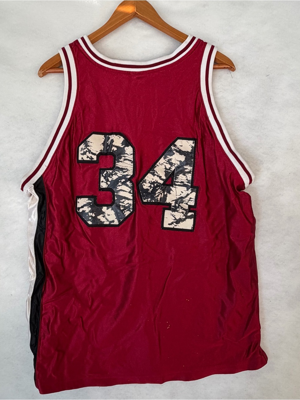 Vintage Apex One  Arkansas Razorbacks Basketball Jersey Size Large #34 8742